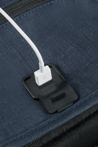 USB-виход у рюкзаці