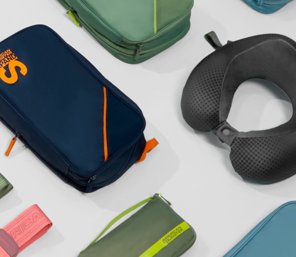 Пакуйте надійно, щоб мандрувати комфортно. Адже розширена лінійка аксесуарів American Tourister створена, щоб дарувати комфорт. Від екстразахисту до персоналізації – тут ви знайдете все, щоб подорож була зручною та приємною.